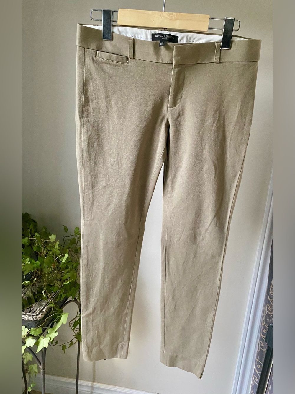 Banana Republic Sloan Pants in Khaki